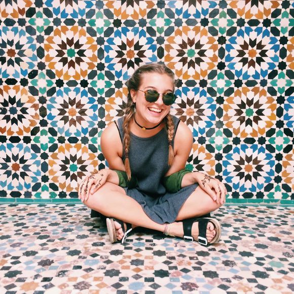 Meet your Posher, Emily - Picture 1 of 1